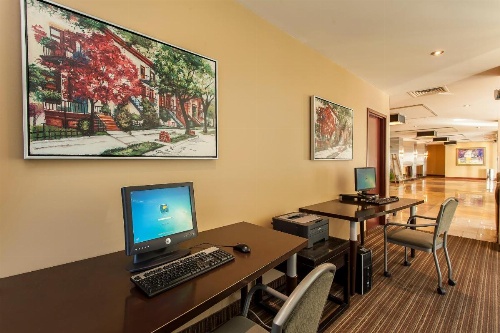 Le Nouvel Hotel image 2